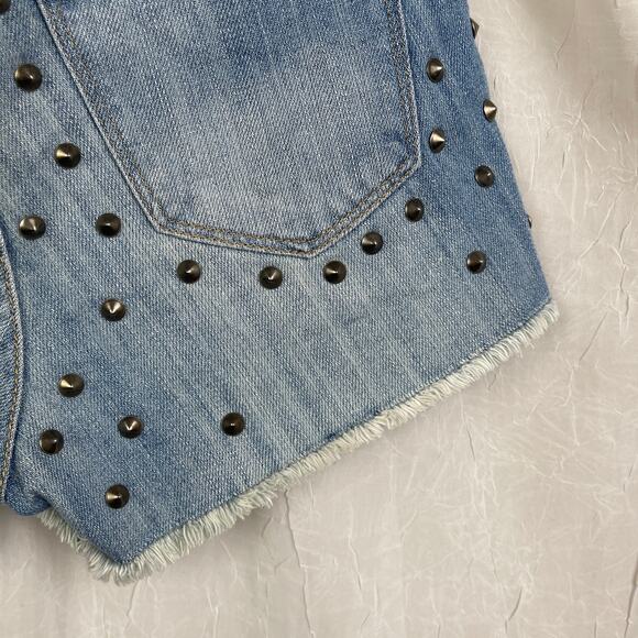 🌞 Ripped Distressed Denim Shorts Silver Studded Frayed Hem Forever 21 Size 24 - Picture 11 of 16